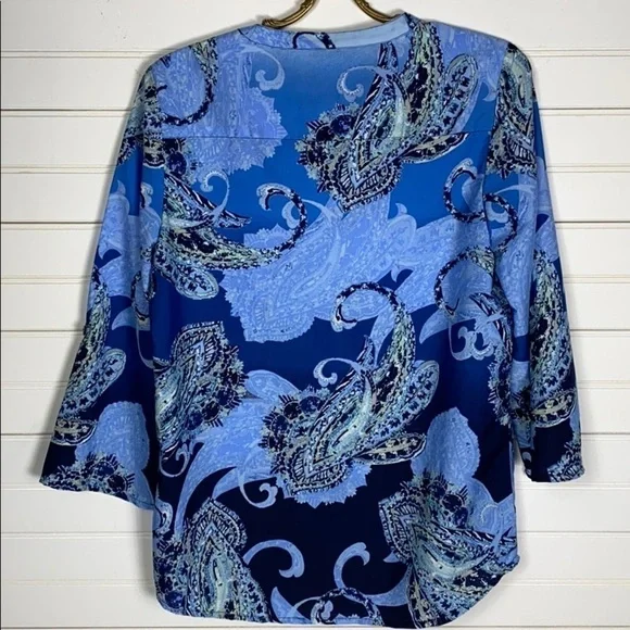 Chico’s Blue Paisley Blouse Size 0 (S/4) - Picture 4 of 5